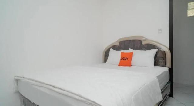 KoolKost Syariah near Universitas Lambung Mangkurat, Book Hotel Cheap Hotels in Kalimantan