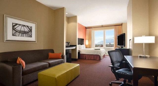 Двухместный люкс Hampton Inn and Suites Ogden