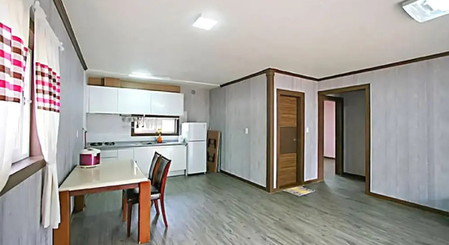 Chungju Wolak Dream Pension, Prenota Hotel Chungju Chungcheongbuk-Do