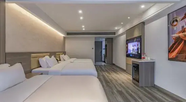 Люкс Deluxe Kunming Yuboting Homestay (Railway Station)