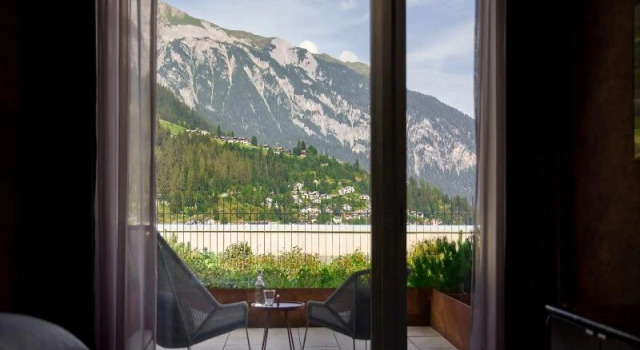 Двухместный номер Standard с балконом и с красивым видом из окна Me and All Hotel Flims, by Hyatt
