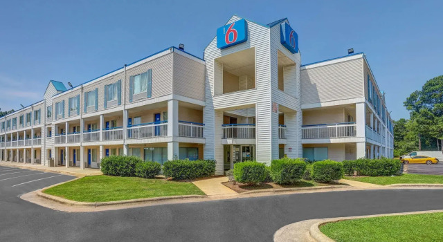 Motel 6 Raleigh, NC - North