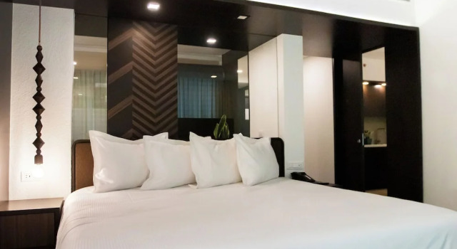 Полулюкс Eurobuilding Hotel & Suites Lecheria