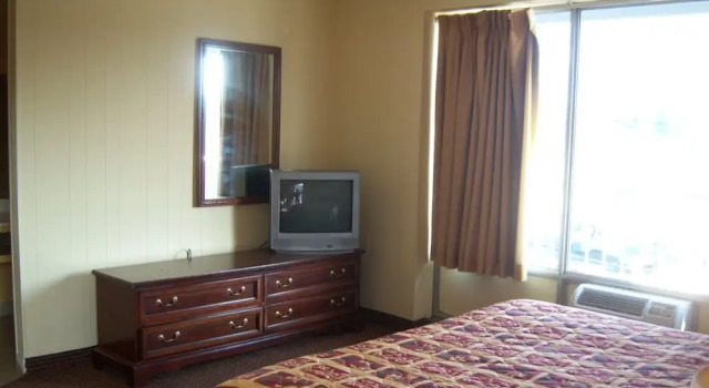 Двухместный номер Standard Budgetel Inn & Suites