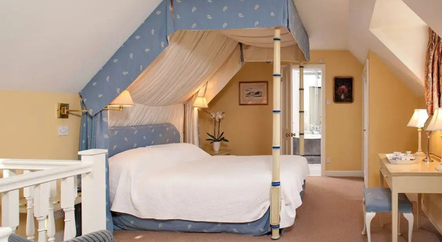 Saratoga Cottage, Забронировать Дом для отпуска Отели Котсуолда с бассейном, Бассейн