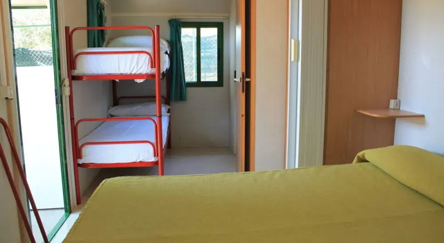 Camping Fontana delle Rose, Varaa Leirintäalue Telttailu ja glamping kohteessa Foresta Umbra, Leirintäalue