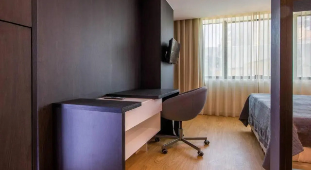 NEW!! Galé 406 Center Apartment (wifi, parking)