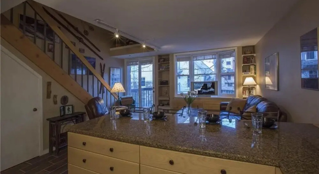 Columbia Place Condominium, Забронировать Отель Теллурайд Telluride Ski, рядом с Лыжный подъемник San Sophia