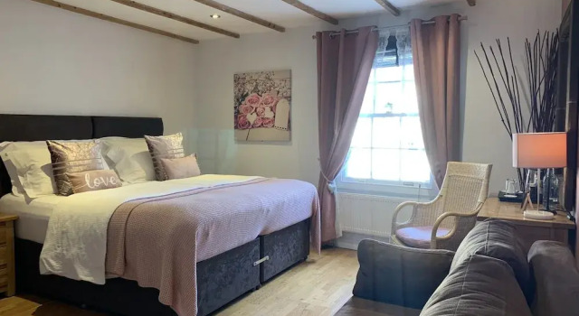 Bath House Hotel