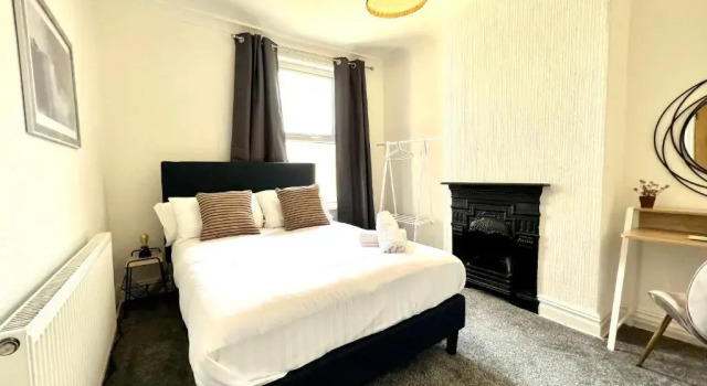 Whitchurch House by Switchback Stays
