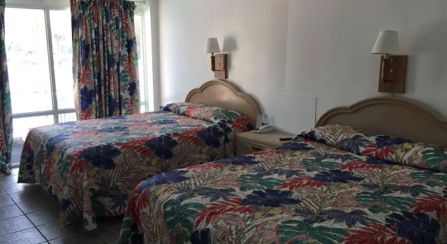 Carolina Tarheel Motel, Забронировать Мотель Мотели Миртл-Бич, рядом с Спортивный центр Миртл-Бич, Мотель