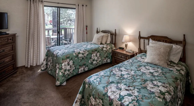 40 Innsbrook - Three Bedroom Townhome, Забронировать Отель Отели Руидозо с бассейном, рядом с Гольф-клуб «The Links at Sierra Blanca», Бассейн