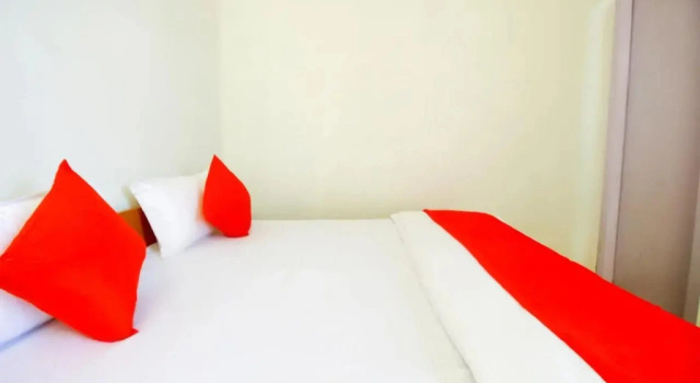 Sanrac Residency by OYO Rooms, Забронировать Отель Газиабад штат Уттар-Прадеш, рядом с Артала
