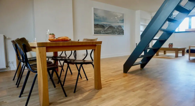 Апартаменты Unit 8 - Charming Loft Apt. Near Avenue Louise