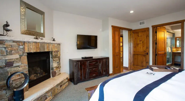 Номер Standard Silver Baron Lodge 1 Condo Bedroom with Spa by Deer Valley Resort