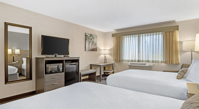 Четырёхместный номер Standard Best Western Plus City Center