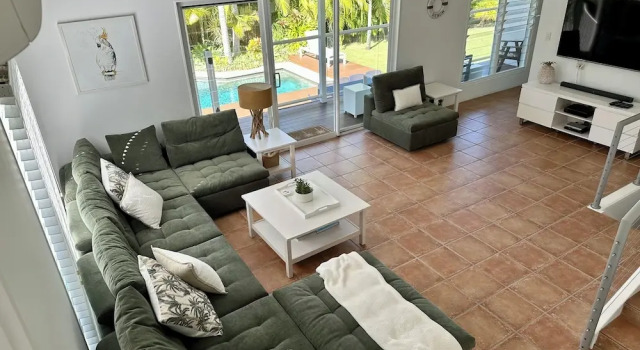 Pura Vida, Varaa Lomakoti Mökit kohteessa Noosa, Mökki