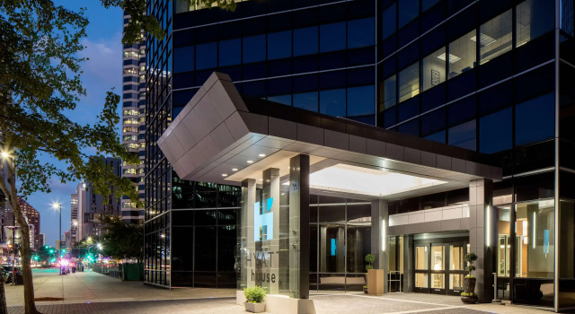 Hyatt House New Orleans Downtown, Забронировать Отель Новый Орлеан - деловой центр Новый Орлеан, рядом с Стадион «Мерседес-Бенц Супердоум»