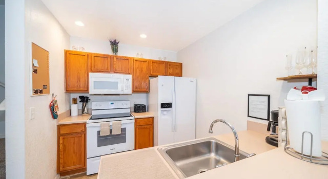 Коттедж Enchanted Townhome Near Disney Parks 3Br