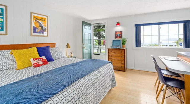 Seascape Motel & Cottages, Varaa Motelli Hotellit New England uima-altaalla, Uima-allas