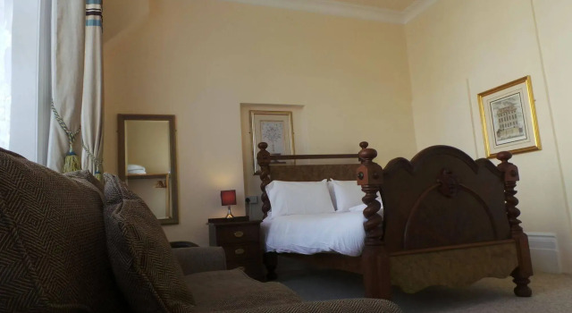 Vernon Guesthouse, Забронировать Гостевой дом Отели Исторического графства Суссекса с парковкой, Парковка