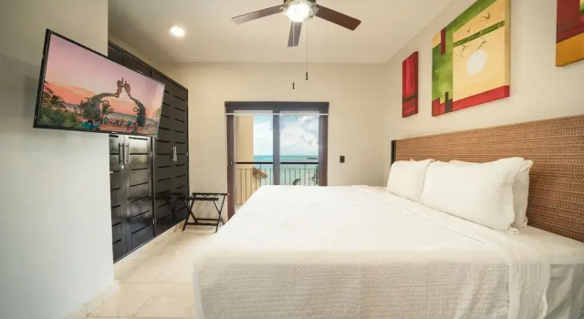 Beachfront Ocean View Penthouse Surf 408, Забронировать Апартаменты/квартира Плая-дель-Кармен Кинтана-Роо, рядом с Пляжный клуб Mamitas