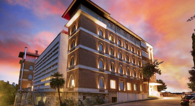 San Francesco Hotel, Book Hotel Loreto 