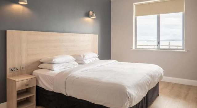 Апартаменты c 1 комнатой с видом на море Galway Bay Sea View Apartments