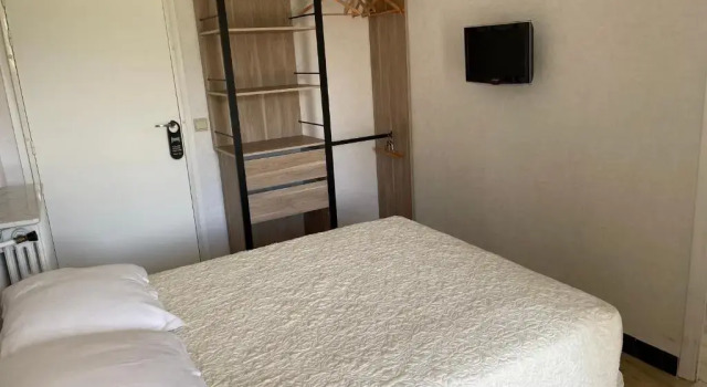 Семейный номер Standard с балконом Hôtel La Vigneraie