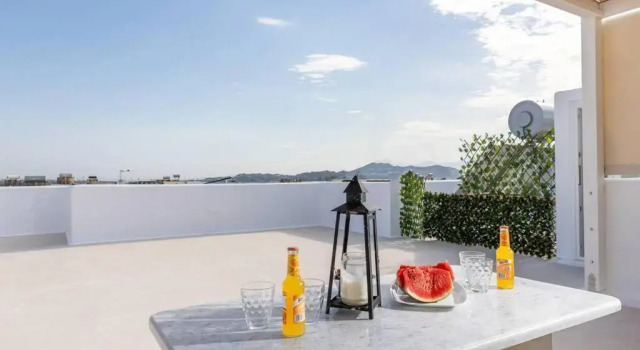 5 Star Residence 3Bdr, 2Bth, Roofdeck, Naxos Town