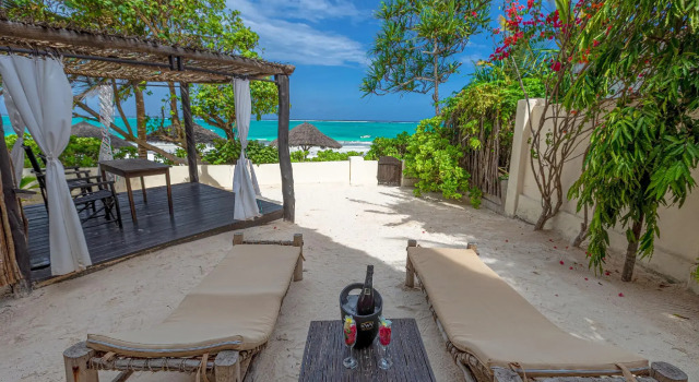 Люкс Sunshine Azure Zanzibar Beach Hotel