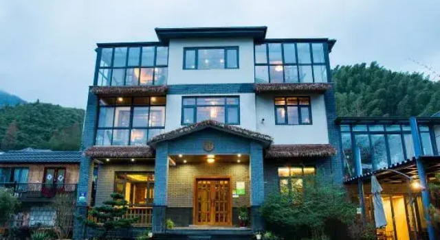 Manju Courtyard Hostel, Prenota Ostello Hotel a Huzhou con piscina, Piscina