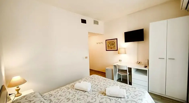 Номер Comfort Albergo B&B Tenesi
