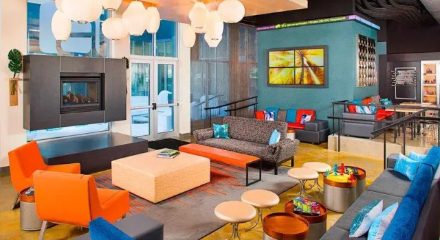 Люкс Aloft by Marriott Cleveland Beachwood