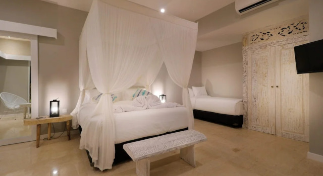 Limitless Jungle Villas Complex, 5 BR, Ubud With Staff