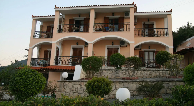 Villa Contessa, Забронировать Вилла Отели Ксирокастелло с парковкой, Парковка