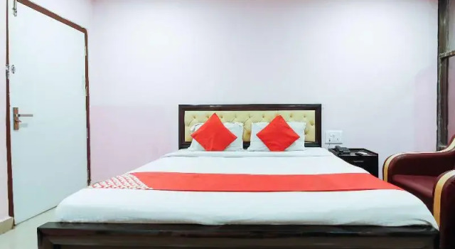 OYO 66862 Hotel Diamond Park