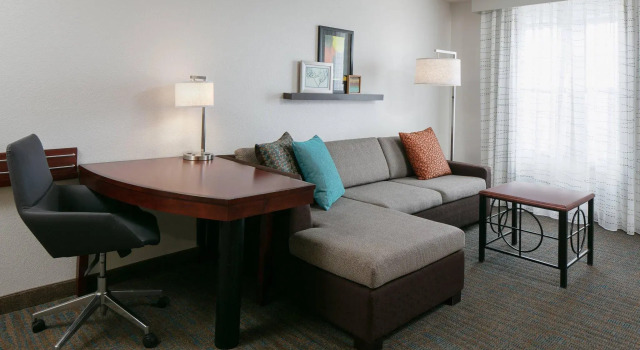 Двухместный люкс с 2 комнатами Residence Inn by Marriott Lincoln South