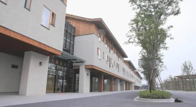 Brook Hotel, Забронировать Отель Отели Сиху 4 звезды, 4*