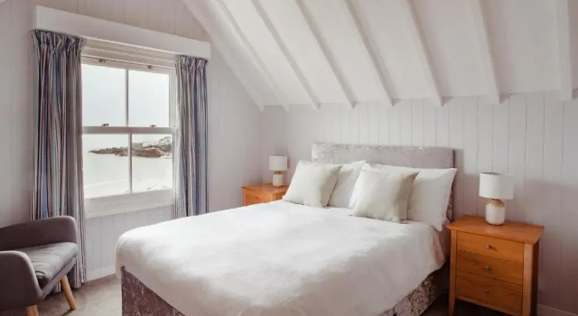 The Bay Hotel, Забронировать Отель Отели Коверек 3 звезды, рядом с Пляж Коуврек, 3*