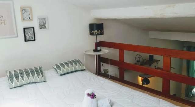 Nice Duplex Apartment Of 25m In Aix En Provence