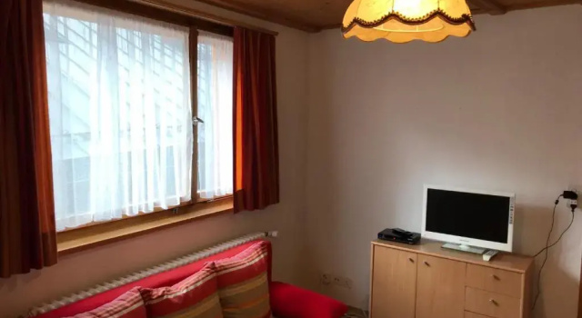 Студия с балконом и с красивым видом из окна ApartHOTEL Chasa Valär
