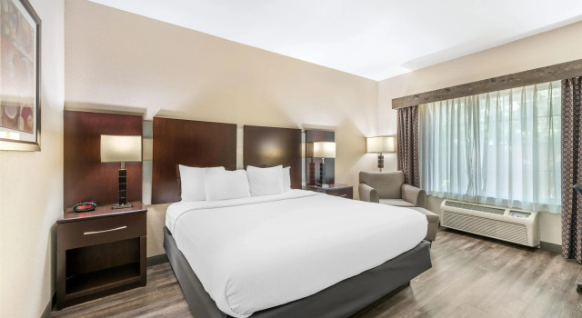 Двухместный номер Standard Best Western Plus Eastgate Inn & Suites