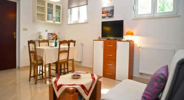 Apartments Divna, Забронировать Апартаменты/квартира Муртер 