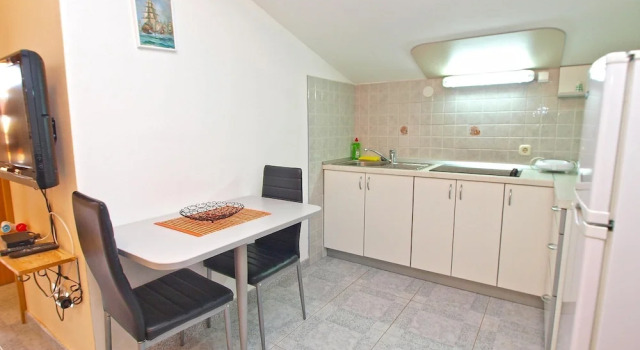 Апартаменты Apartments Lillies 1390
