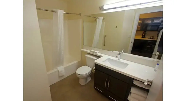 Двухместный номер Deluxe Candlewood Suites West Little Rock by IHG