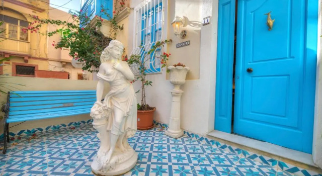 Spectacular spacious house with sun terrace ILJU1-1, Забронировать Отель Слима Мальта, рядом с Торговый центр The Point
