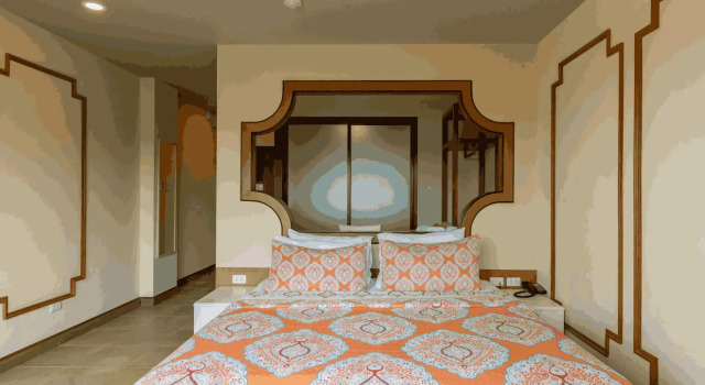 Номер Standard ROYAL PINEAPPLE HOTEL l a welcome to wealth and good fortune
