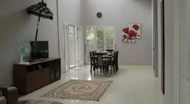 AlasDjati Guest House, Prenota Affittacamere Hotel a Kalimantan con parcheggio, Parcheggio