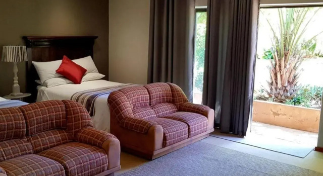 Home Away, Boek Hotel Klerksdorp North West